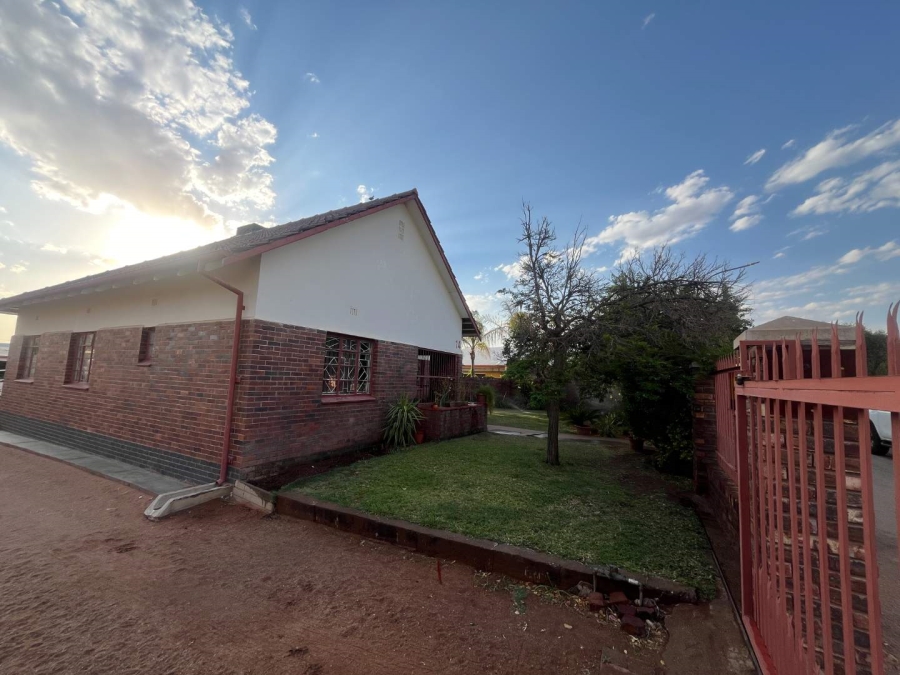 3 Bedroom Property for Sale in Die Rand Northern Cape